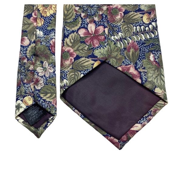 Corporate Casual by Van Heusen Floral Pattern Tie 100% cotton 4” wide 58” - Picture 6 of 6